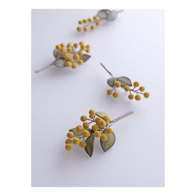 ・
・
・

Quietly, makers converge
𓊗 アリィの冬と夏 Re.17 – 𝚁𝚎𝚏𝚕𝚘𝚛𝚎𝚛𝚎
~ exhibitor introduction ~

◎ luca｜ピッグスエードの植物
📍 愛知県
@__l.u.c.a__ 

ピッグスエードで植物をかたどった
装身具やオブジェ。
ブローチを中心に
枯れることのない革の植物が並びます。

自然の造形美を
静かな存在として身近に。

┈┈┈┈┈┈┈┈
📎 出展者の背景・情報は公式サイトにて
More details on our website — link in bio

@algvos_sub

—

アリィの冬と夏 Re.17 – 𝚁𝚎𝚏𝚕𝚘𝚛𝚎𝚛𝚎
🗓️ 2026年2月7日（土）– 8日（日）
📍 浜松卸商センター アルラ 全館ほか

#アリィの冬と夏2026
#Re17
#Reflorere
#革の植物
#浜松イベント